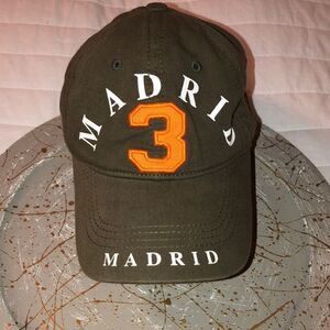 Robin Ruth Camo Green Orange White Madrid Unisex Cap